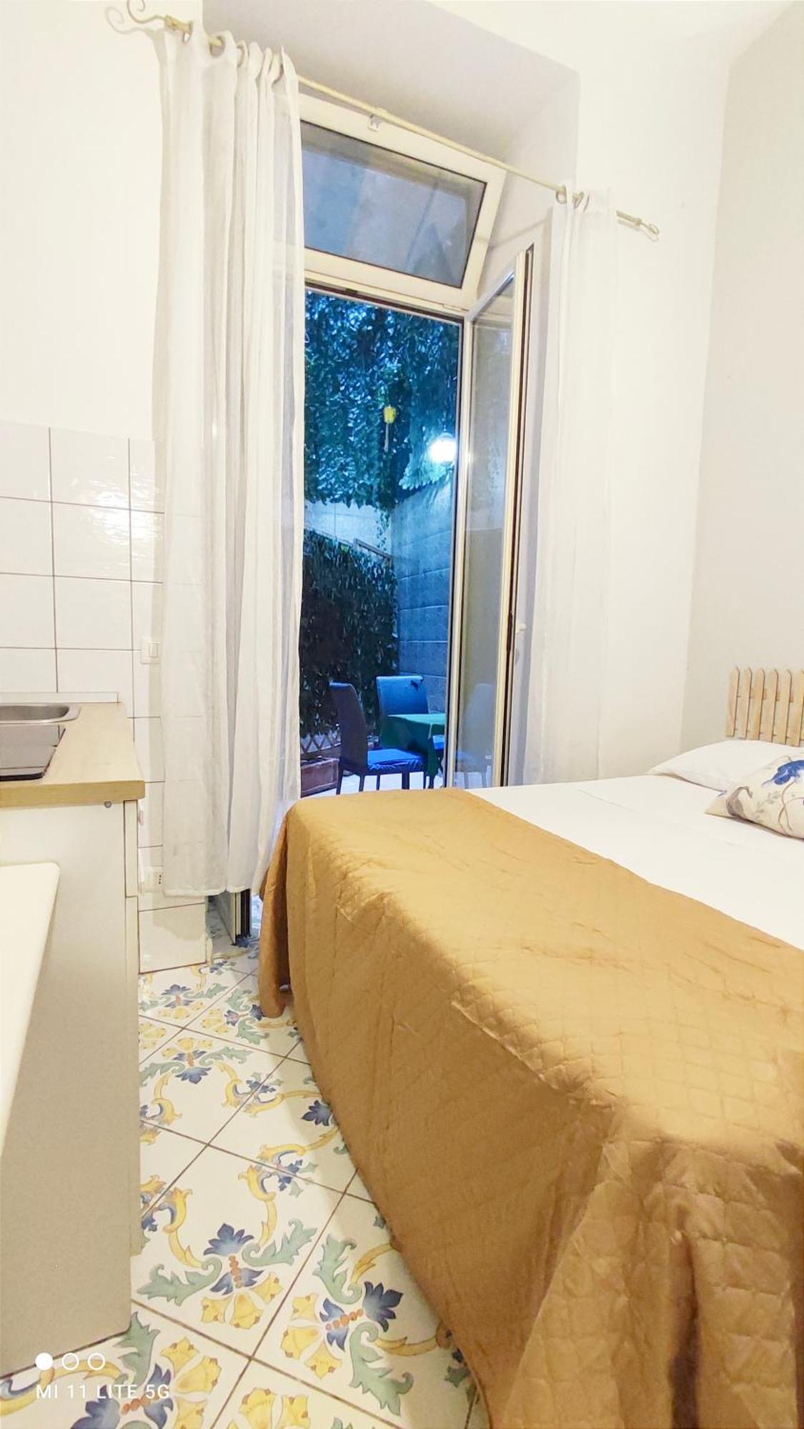 Museodream 2 By Napulitandream Hotel Napoli Ngoại thất bức ảnh